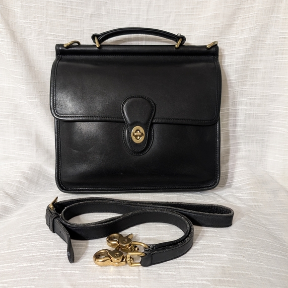 Coach Handbags - Vintage 90's Coach Black Willis Turn Lock Single Flap Leather Satchel Bag 9927